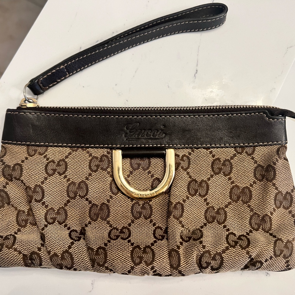 Gucci wristlet